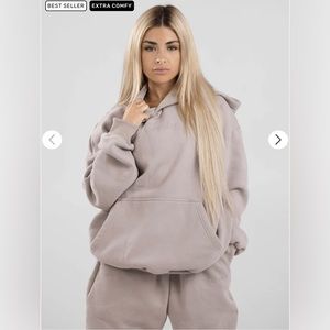 Comfrt hoodie and sweatshirt set